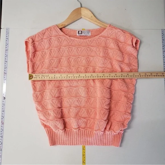 Vintage 70s Peach Cotton Knit Sleeveless Sweater USA Cottagecore Preppy Retro - Picture 3 of 4